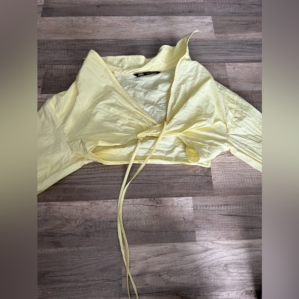 Yellow Zara long sleeve crop top